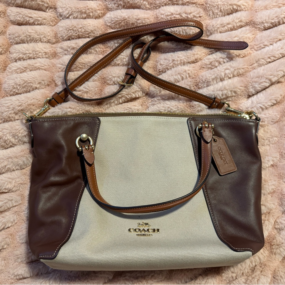 Authentic Coach cowhide handbag shoulder bag crossbody bag